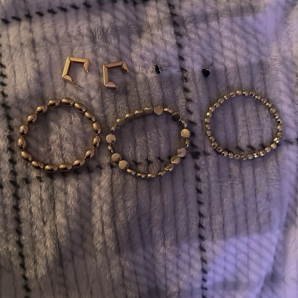 Elegant Gold and Silver Jewelry Set